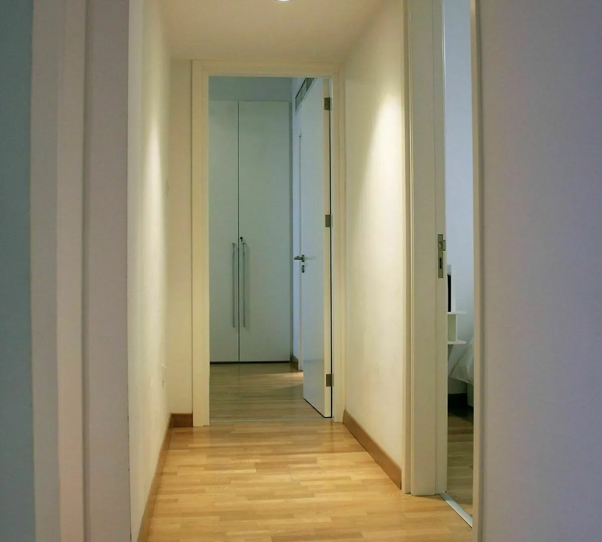 Beachfront Luxury Apartment ラルナカ