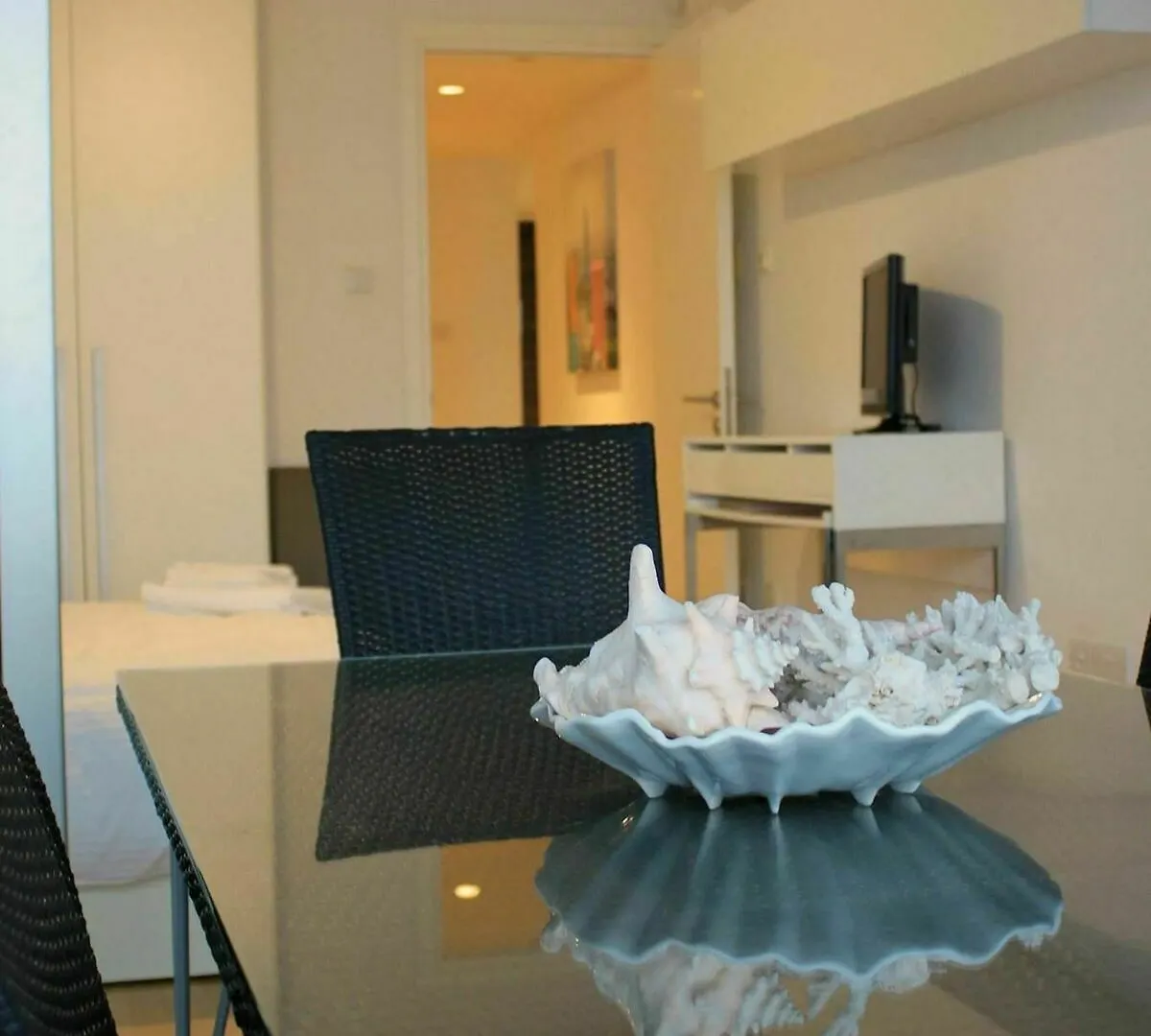 Beachfront Luxury Apartment ラルナカ
